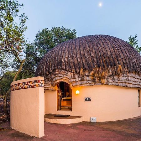 Aha Lesedi African Lodge & Cultural Village Broederstroom Exterior foto