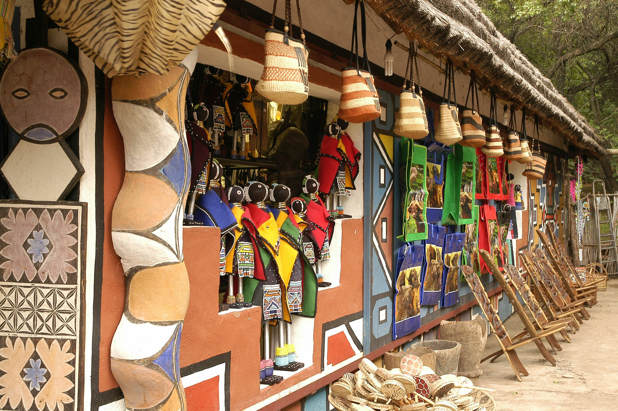 Aha Lesedi African Lodge & Cultural Village Broederstroom Exterior foto
