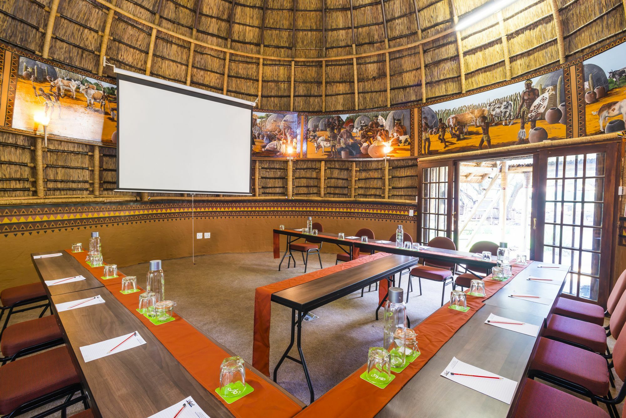 Aha Lesedi African Lodge & Cultural Village Broederstroom Exterior foto