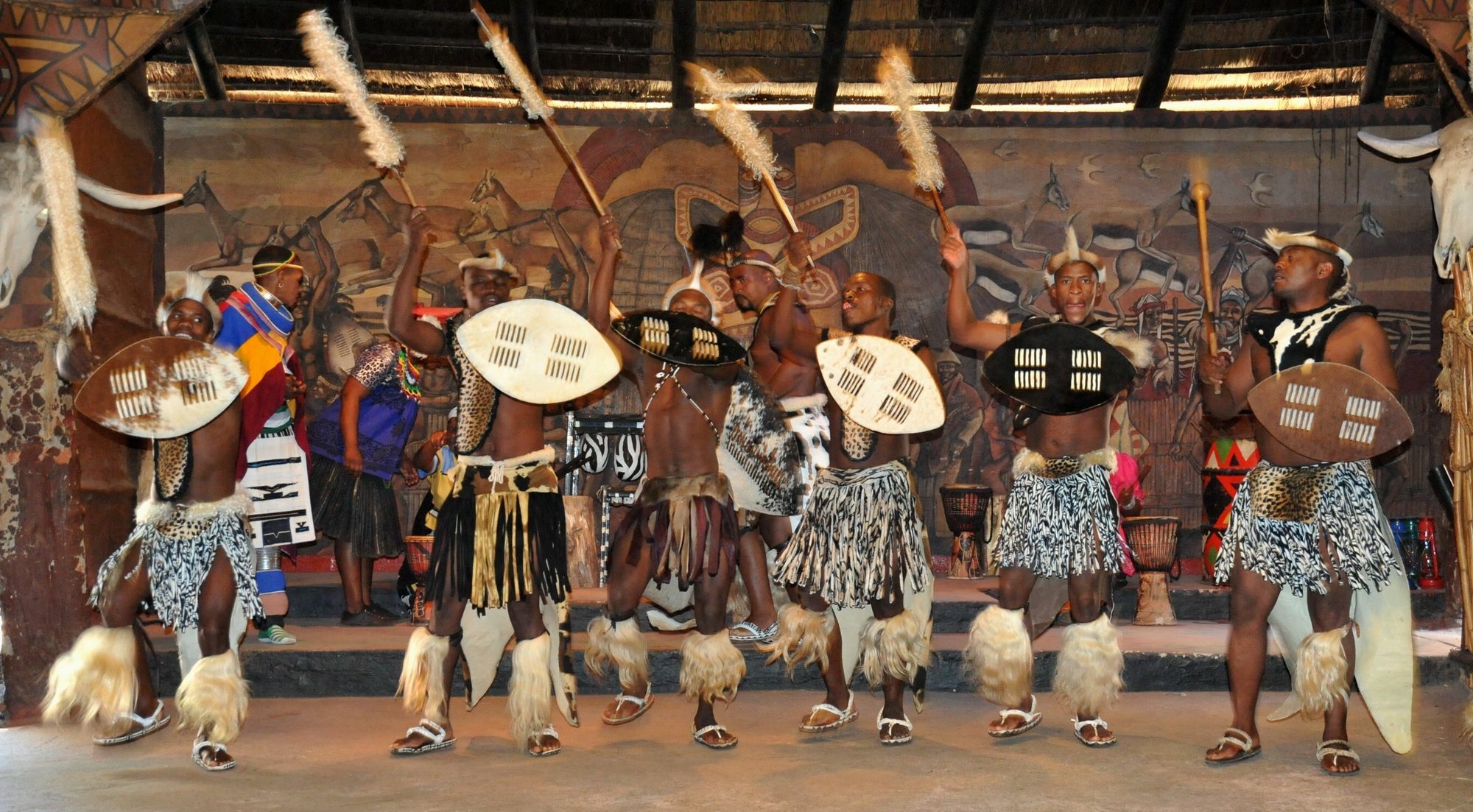 Aha Lesedi African Lodge & Cultural Village Broederstroom Exterior foto