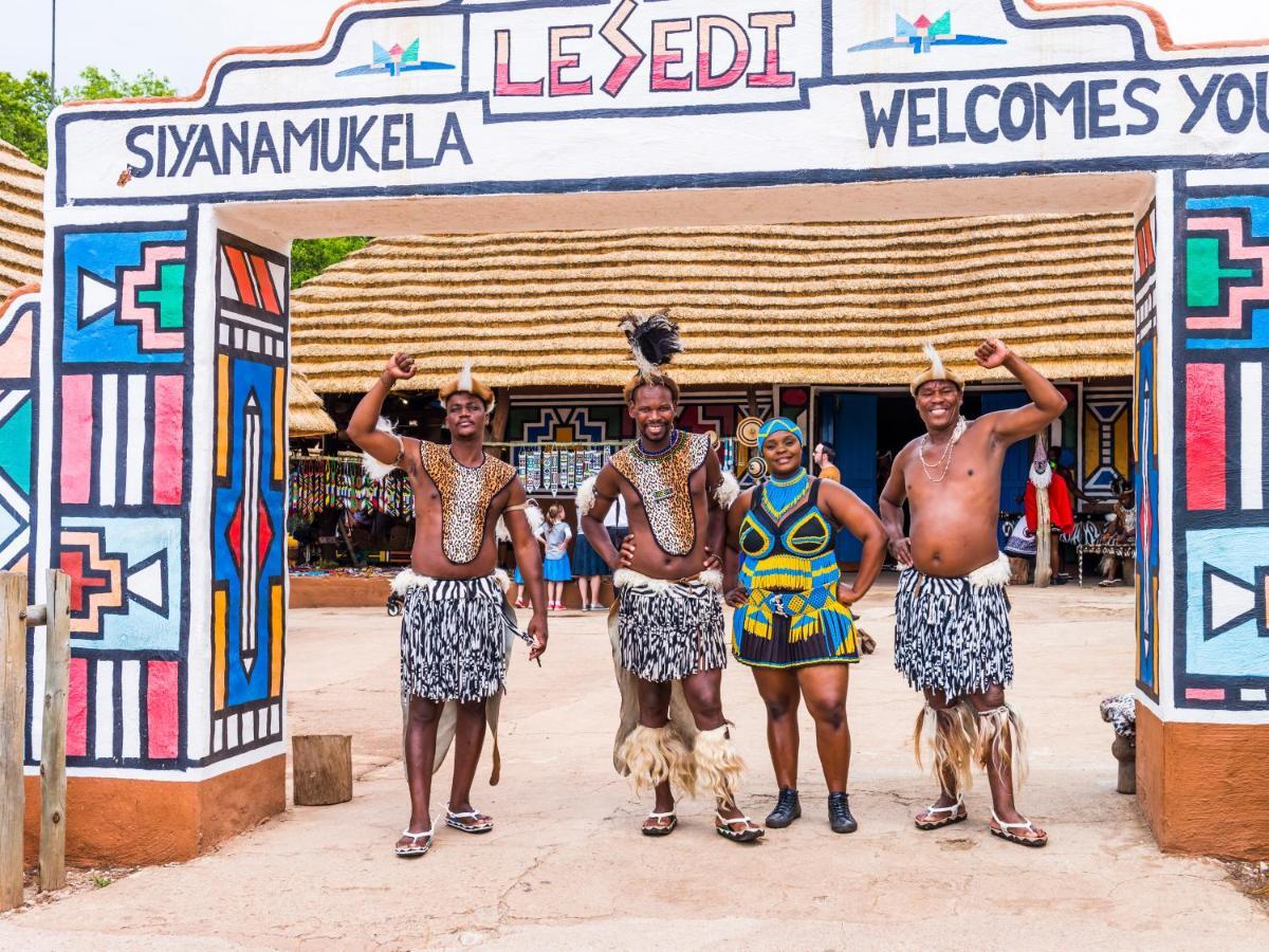 Aha Lesedi African Lodge & Cultural Village Broederstroom Exterior foto