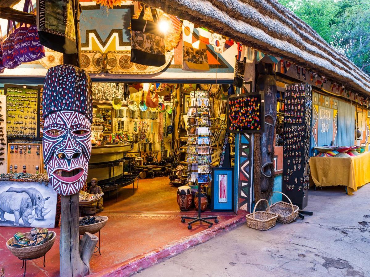 Aha Lesedi African Lodge & Cultural Village Broederstroom Exterior foto